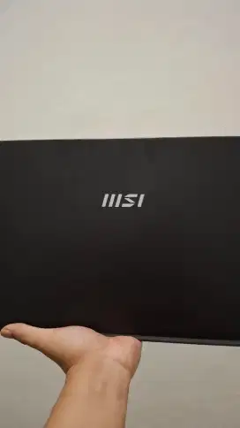 Laptop MSI CORE I3 GEN 10