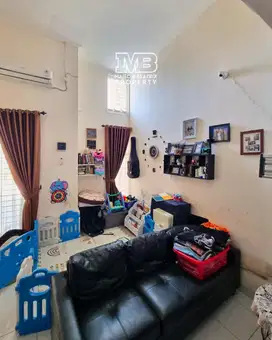 RUMAH SIAP HUNI DAN LOKASI SANGAT STRATEGIS DI SERPONG GARDEN 2,