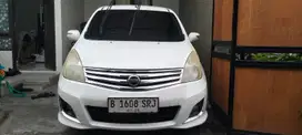 Nissan Grand livina 2013 Bensin