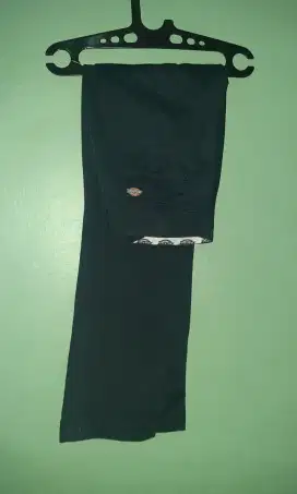 Celana panjang dickies