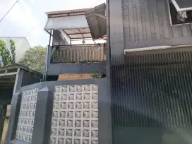 Rumah di cihanjuang lokasi stategis deket pemkot kota cimahi