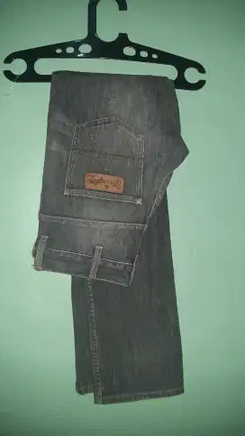 Celana jeans pria