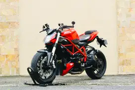 Ducati street Fighter848 monster696 795 BMW  panigale