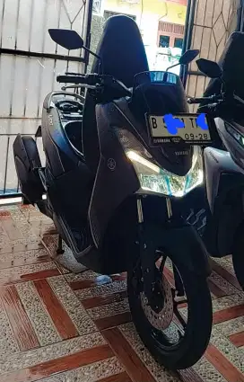 Lexi 2023 Hitam