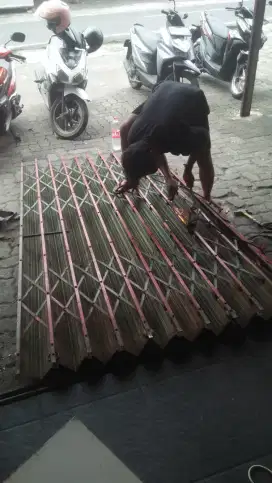 Tukang bongkar pasang rolling door folding gate