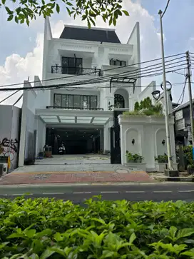 BRAND NEW CLASSIC MODERN HOUSE TEBET JAKARTA SELATAN