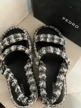 Sepatu sendal pedro terrazo flata , ukuran 38