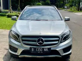 Termurah MERCY GLA 200 AT 2015 SILVER