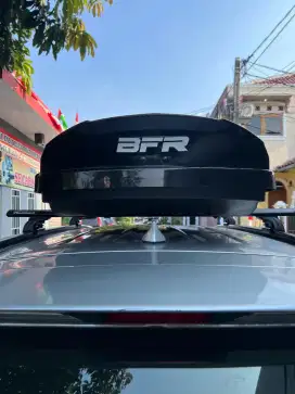 Roof box dan crossbar