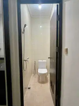 Disewakan Rumah Cluster East Asia Green Lake City Only 40jt/tahun