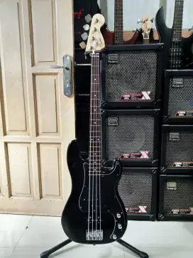 Squier aftinyti P bass original china