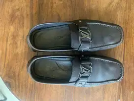 LV ori ya Louis Vuitton bekas
