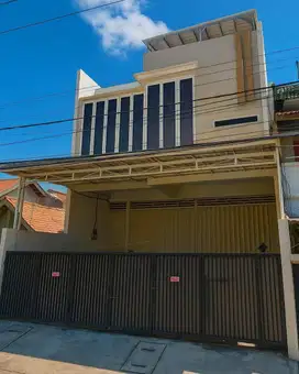 Ruko Karang Empat Besar STRATEGIS, SIAP PAKAI, ROW JALAN 3 MOBIL