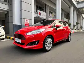 Fiesta Ecoboost Manual Transmission low-mileage 40rbKM 2014