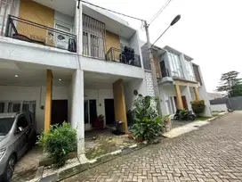 Rumah Nego di Cluster Cinere Grove Dekat Tol Brigif Bisa KPR J-17836