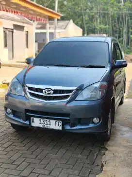 Daihatsu Xenia 2011