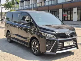 VOXY 2.0 AT 2019 HITAM