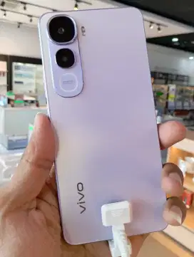 Vivo Y400 8/256 New