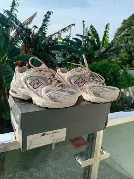 NB 530 original footlocker include box