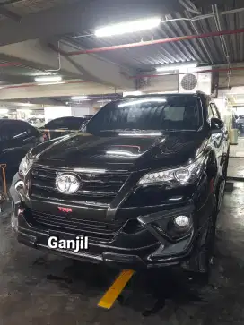 Fortuner 2.4 VRZ TRD 2020 kicksensor