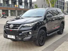 VRZ TRD AT 2019 HITAM