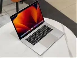 MACBOOK KEREN BUAT NONGKI PRO TOUCHBAR 2018 CORE I7 16GB/500GB R-EC