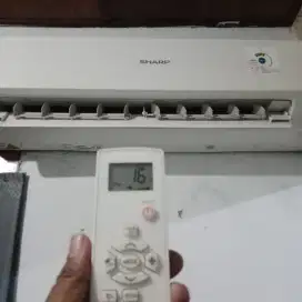 Dijual cepat AC Sharp 1 PK