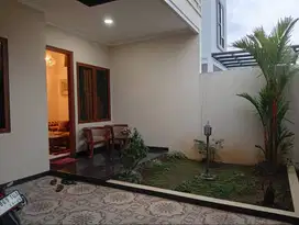 Di Jual Cepat rumah 2 lantai di Taman Gigi Jakasetia Bekasi Selatan