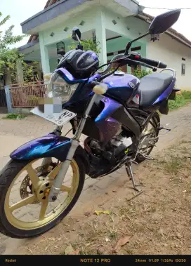 Dijual murah saja Vixion Old 2011