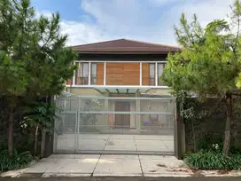 Dijual Rumah Mewah di Setiabudi dkt Gegerkalong Polban nhi Bandung