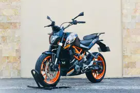 KTM Duke250 abs 2016 like new siap pakai nyaman buat harian dan turing