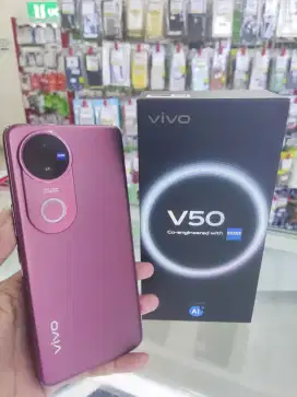 Vivo v50 5g ram 12/256 second like new