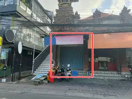 Di sewakan toko di Jl Batubeliq, Seminyak, Kerobokan