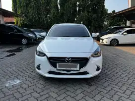 DP 5JT MAZDA 2 R HB AT 2017 FACELIFT WHITE EDITION RARE !!