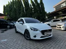 5JT MAZDA 2 R HB AT 2017 FACELIFT WHITE EDITION RARE !!