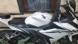 Motor CBR 150 R