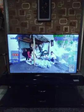 Televisi LG 65 inchi cibinong