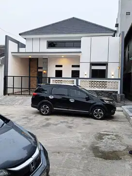 Rumah Baru 100 % Lokasi Strategis Bebas Banjir di Tytian Indah Bekasi