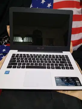 Dijual cepat laptop asus