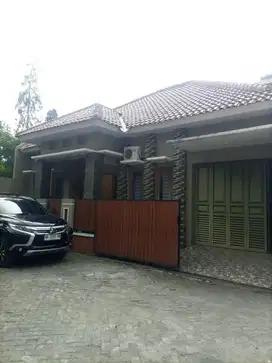 rumah bagus dekat pakuwon mall di condong catur