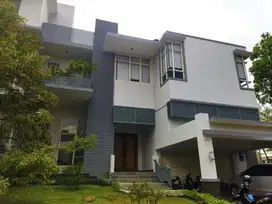 Rumah Mewah Di Taman Telaga Golf BSD