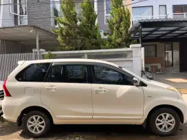 TOYOTA AVANZA 2015