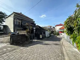 Rumah 2 Lantai Di Jalan Tibung Sari Padangsambian Denpasar Barat