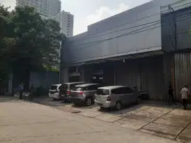 Di Jual ruko dan gudang Pinggir jalan gunung sahari sawah besar.