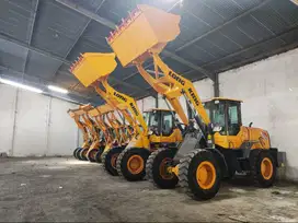 Ready Wheel Loader China Tangguh Sparepart Mudah Kapasitas 1 - 3 Kubik