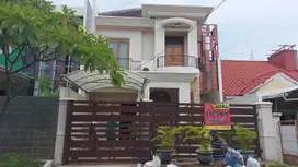 Rumah 2lantai Araya Tahap 2 Surabaya Timur Furnish, Bagus