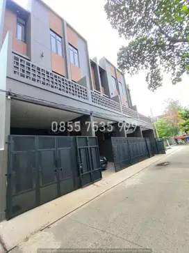 Rumah Bagus Duri Kepa dekat Taman Ratu Greenville