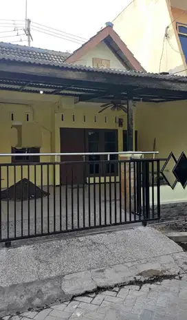 23. DIJUAL RUMAH DELTASARI BARU DELTA PELANGI SURABAYA