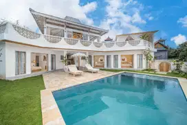 Stylish 4-Bedroom Escape in Scenic Kaba-Kaba