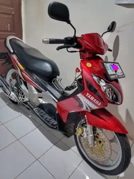 Yamaha nouvo z 2007 merah marun restorasi